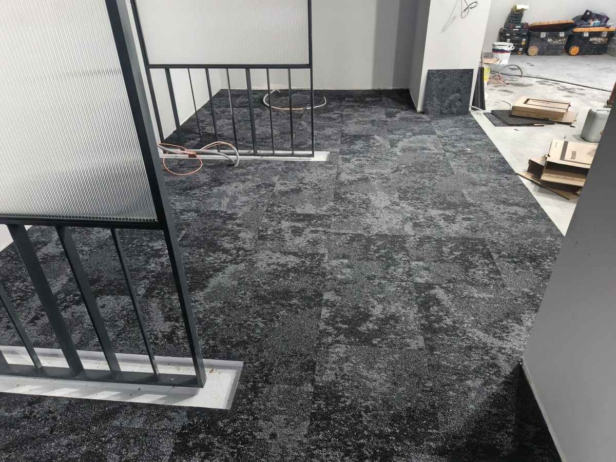Merdiven sahanlığı ile kat zemininin birleştiği geçiş